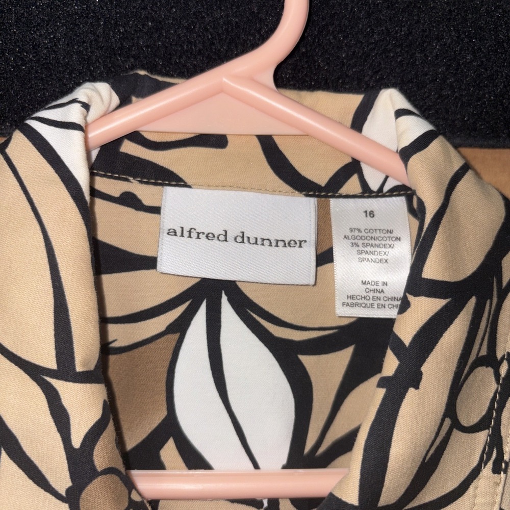 Alfred Dunner Ladies Black Tan‎ White Floral Embellished Jacket 16 - Picture 3 of 8